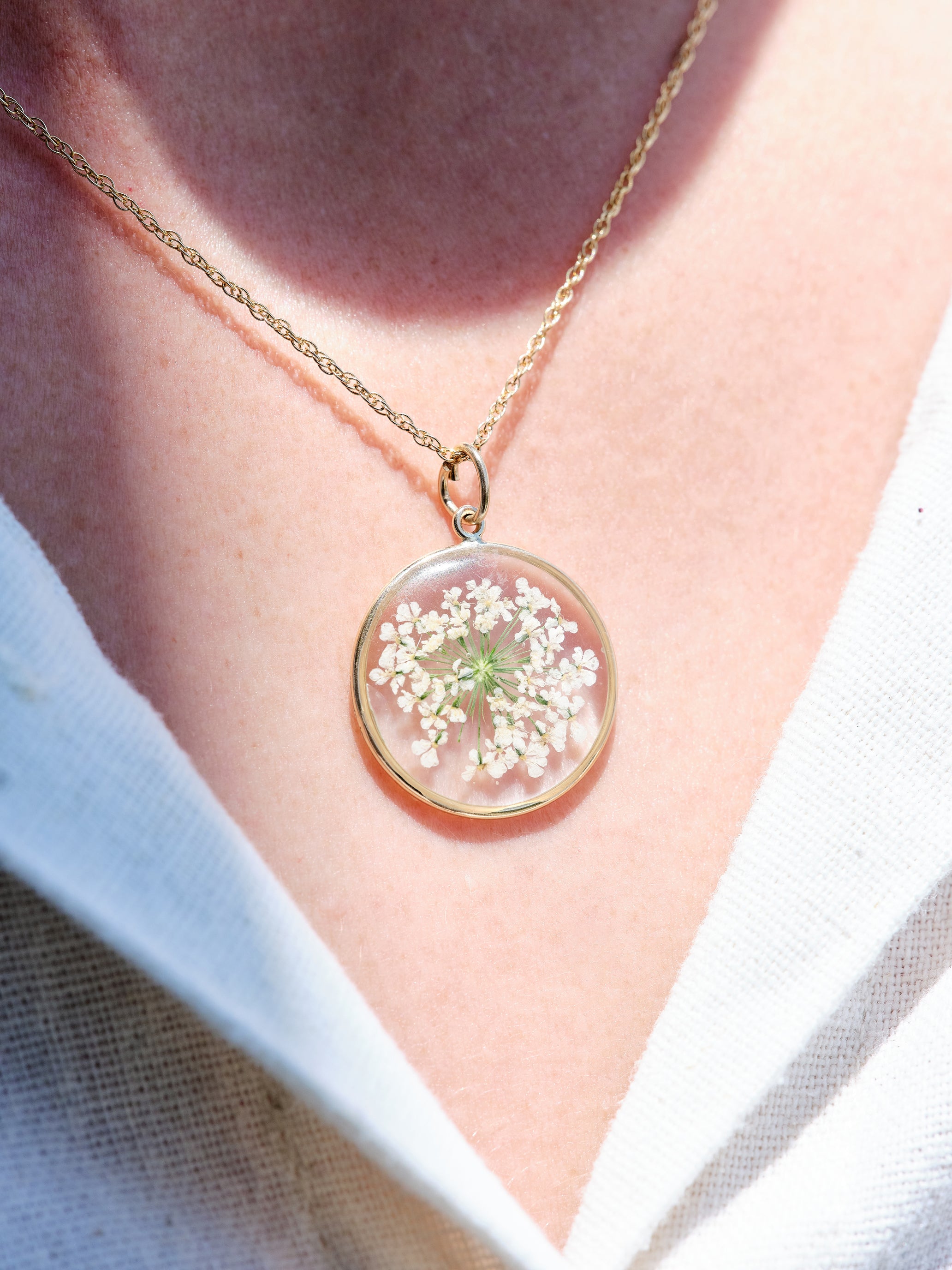 שרשרת עדן פרח גזר בר