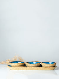 מגש עם קעריות