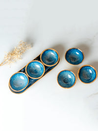 מגש עם קעריות